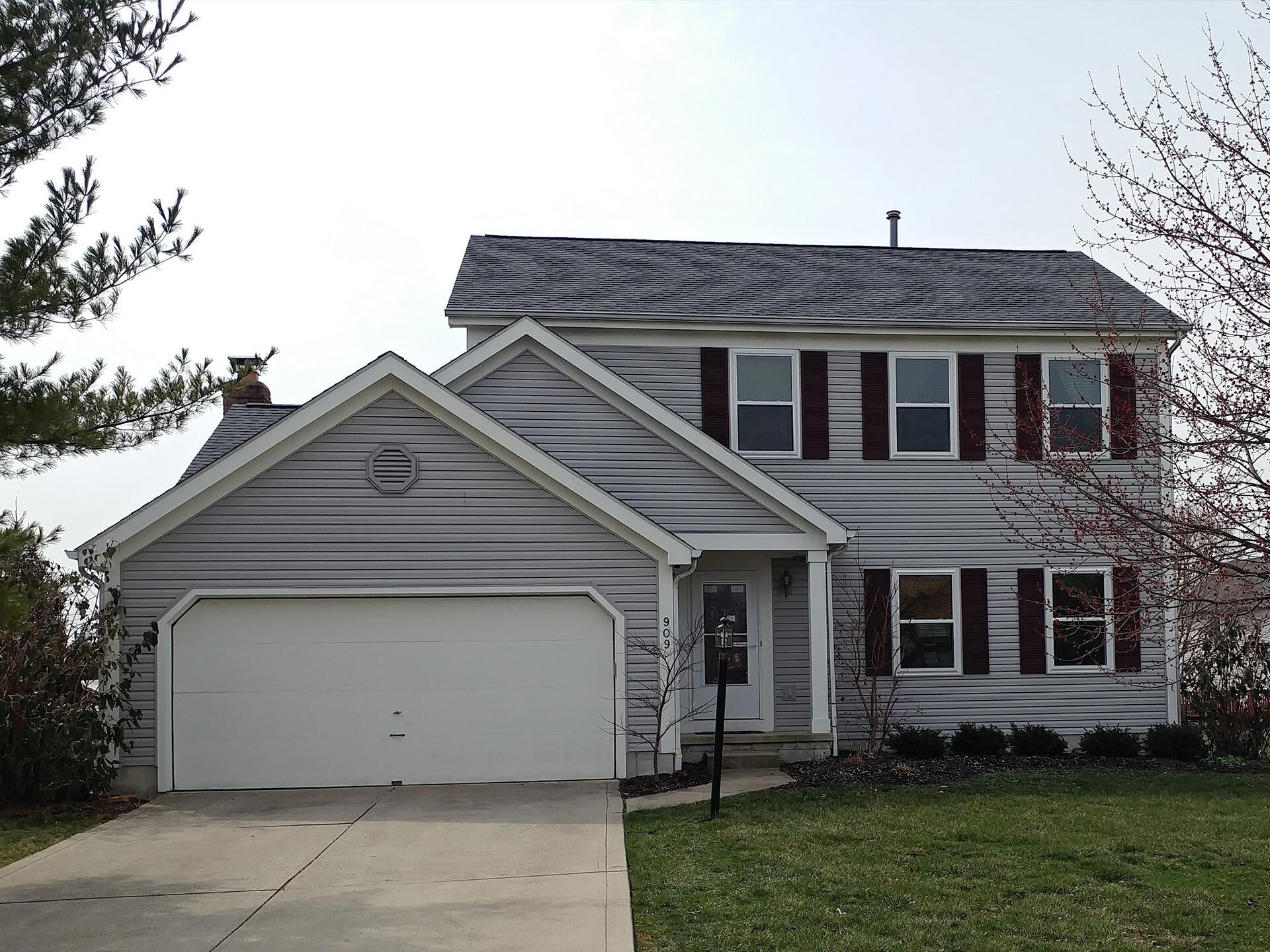 Beautiful Worthington Highlands 4 bedroom, 2.5 bath home