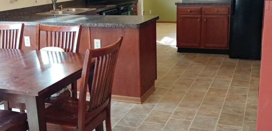 Beautiful Worthington Highlands 4 bedroom, 2.5 bath home