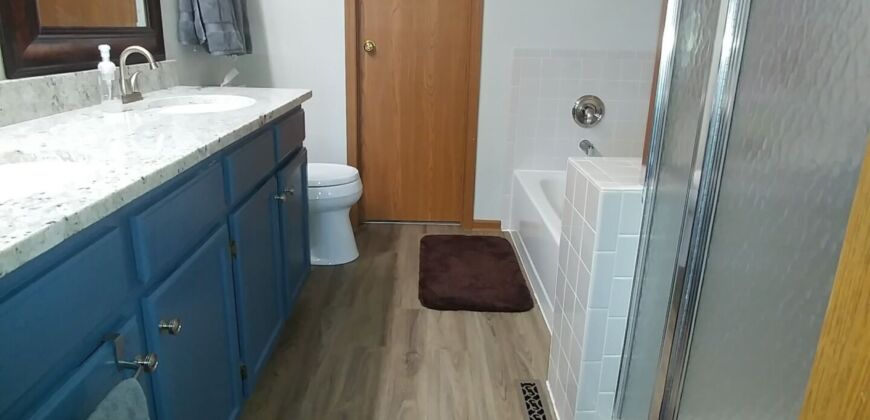 Beautiful Worthington Highlands 4 bedroom, 2.5 bath home