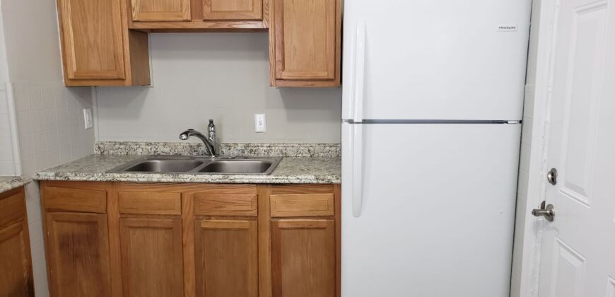 2 BR Ranch with easy access to Downtown & Highways