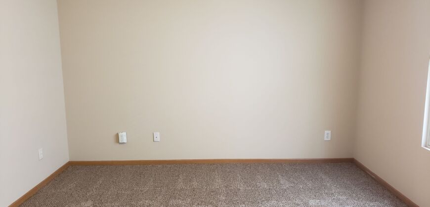 Spacious, Free-Standing Condo in Canal Winchester