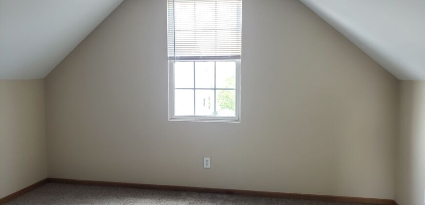 Spacious, Free-Standing Condo in Canal Winchester