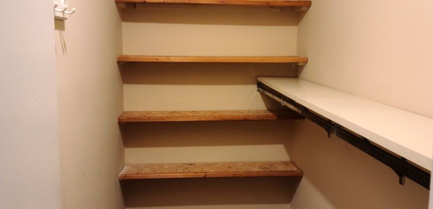 Charming Ranch in Sunbury Woods!