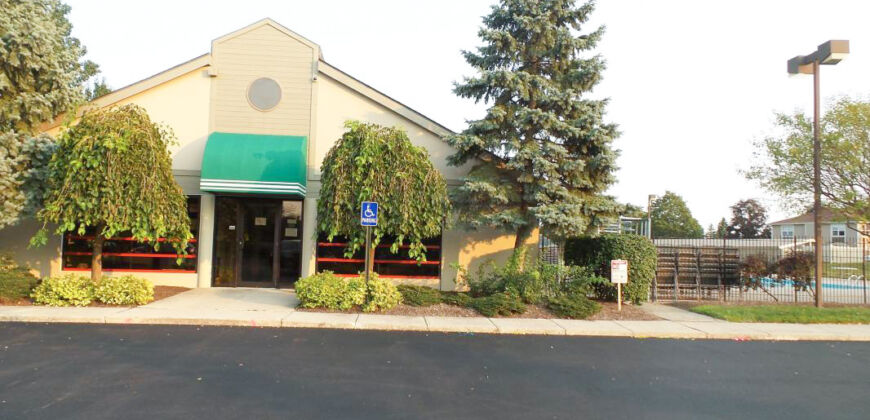 2 bedroom, 2.5 bath condo with community pool and gym