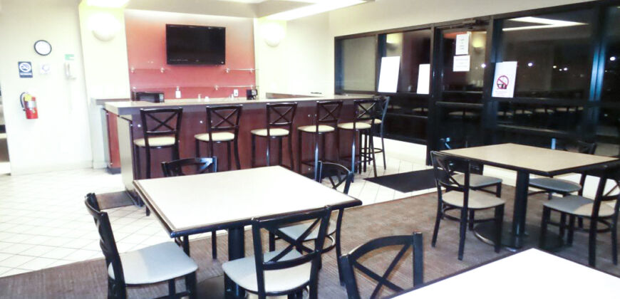 2 bedroom, 2.5 bath condo with community pool and gym