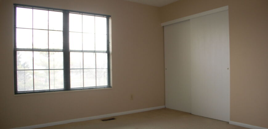 RARE Updated 3-Bedroom, 1.5-Bath Condo in Worthington Schools with Garage + Extra Parking!