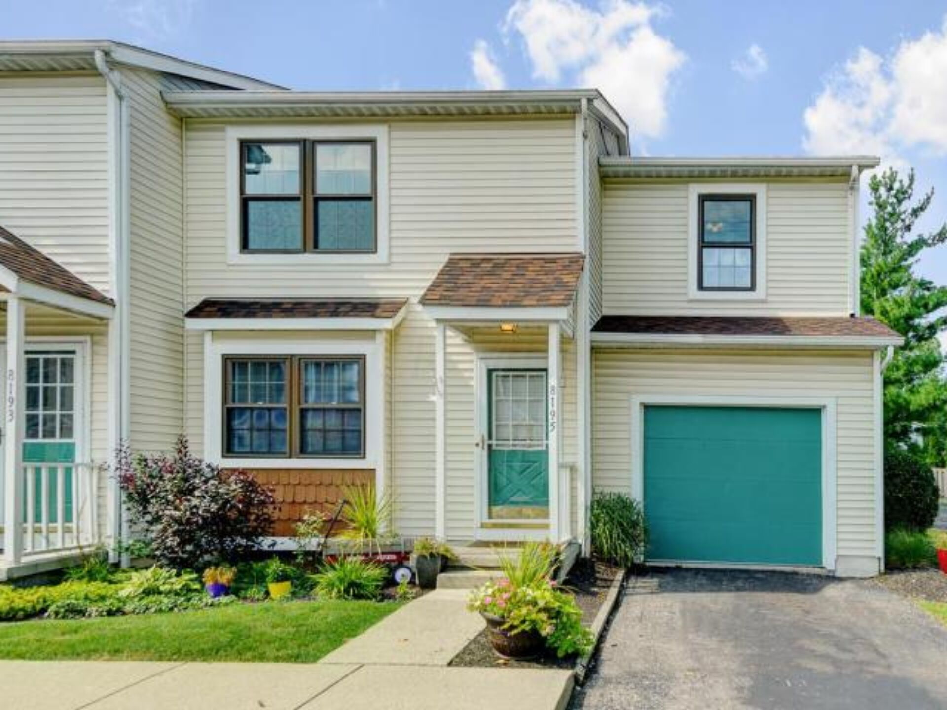 3 bedroom condo, 1.5 bath, 1 car garage – Worthington schools