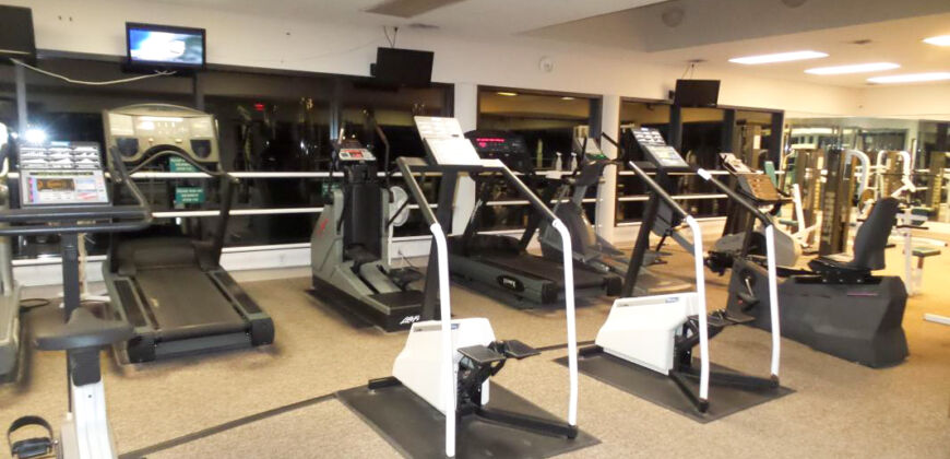 2 bedroom, 2.5 bath condo with community pool and gym