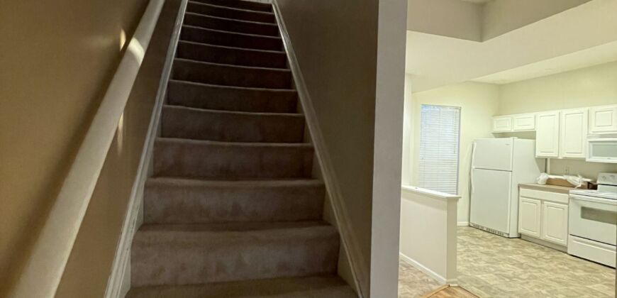 Lovely, Large Condo in Westerville!