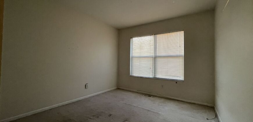 Lovely, Large Condo in Westerville!