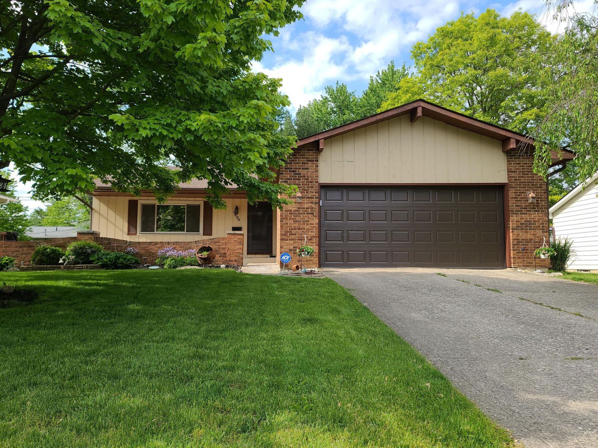 1886 Torchwood dr., Custom built home