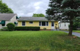 Meticulously renovated home by downtown Bexley