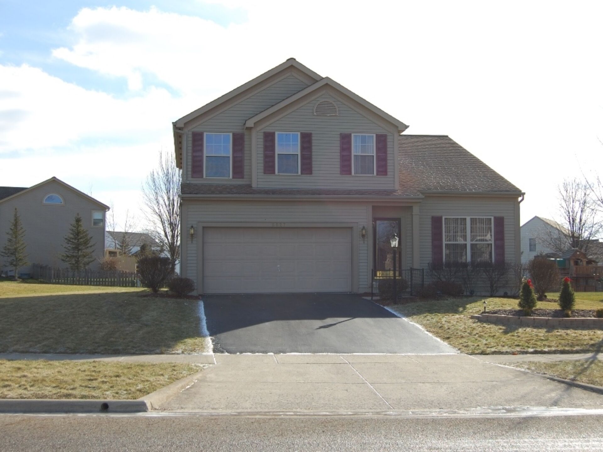 4 Bedroom House in Highly Desirable Area!