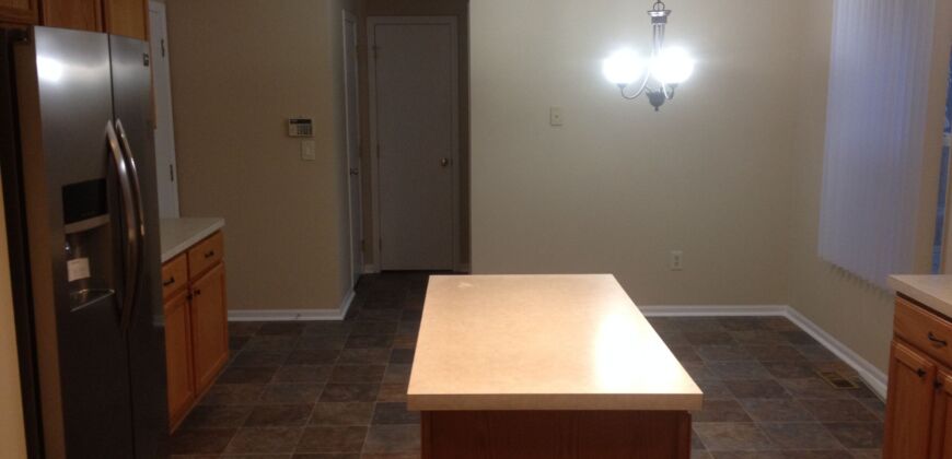 4 Bedroom House in Highly Desirable Area!