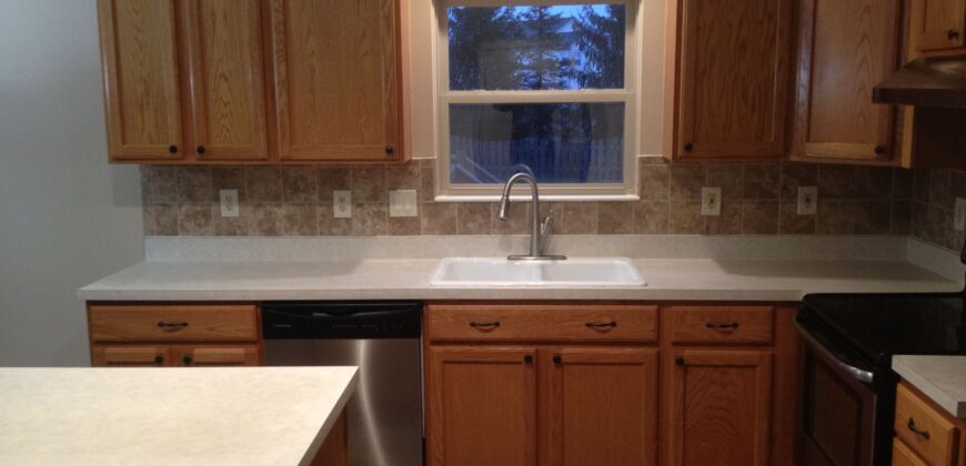 4 Bedroom House in Highly Desirable Area!