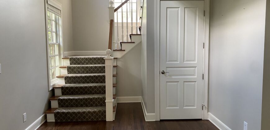 Stunning Executive Rental in New Albany