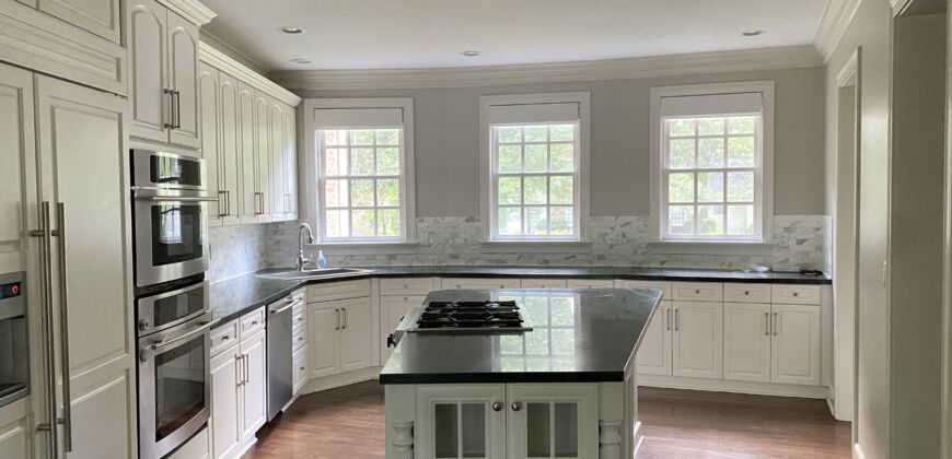 Stunning Executive Rental in New Albany