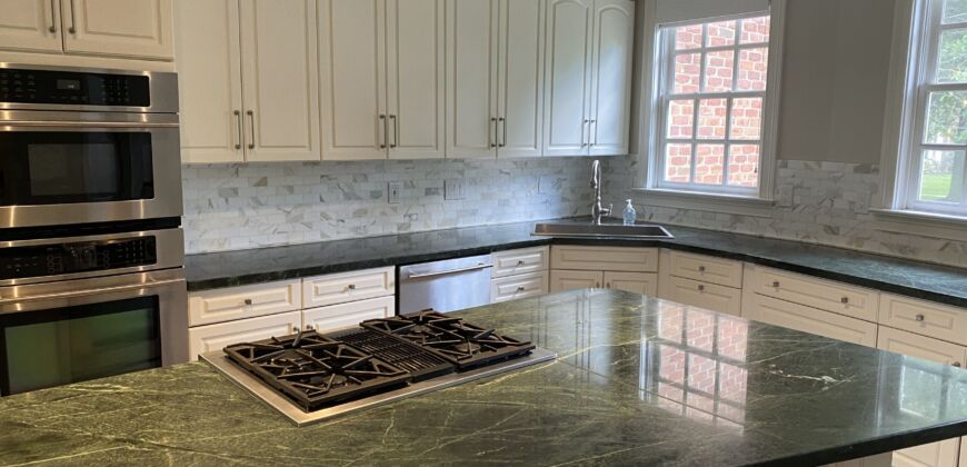 Stunning Executive Rental in New Albany