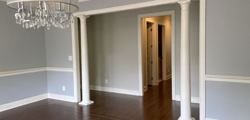 Stunning Executive Rental in New Albany