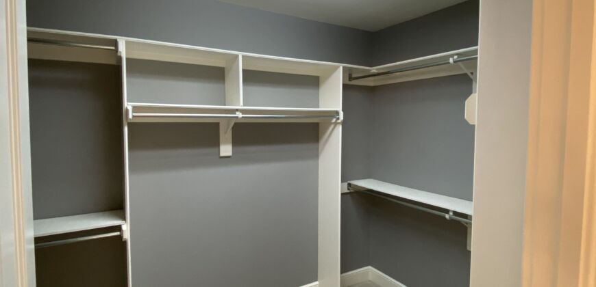 Stunning Executive Rental in New Albany