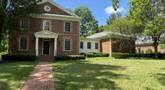 Stunning Executive Rental in New Albany