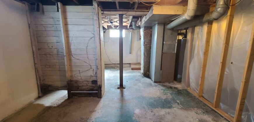 Charming two bedroom, 1 bath ranch with two living spaces!