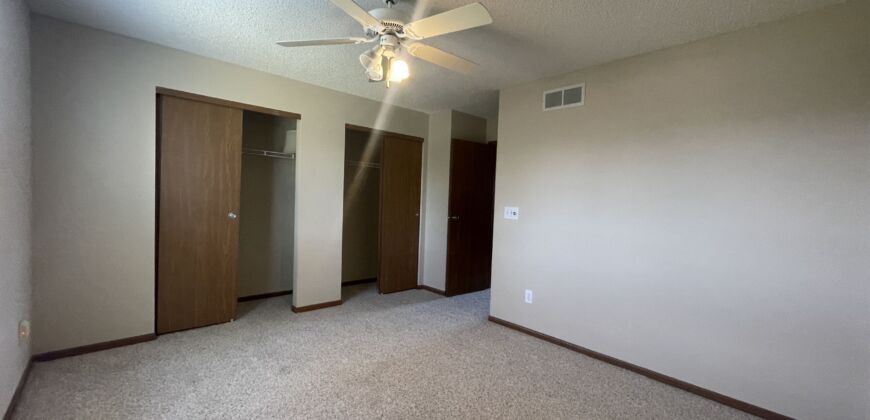 2 bed, 2.5 bath Columbus condo, Dublin school district