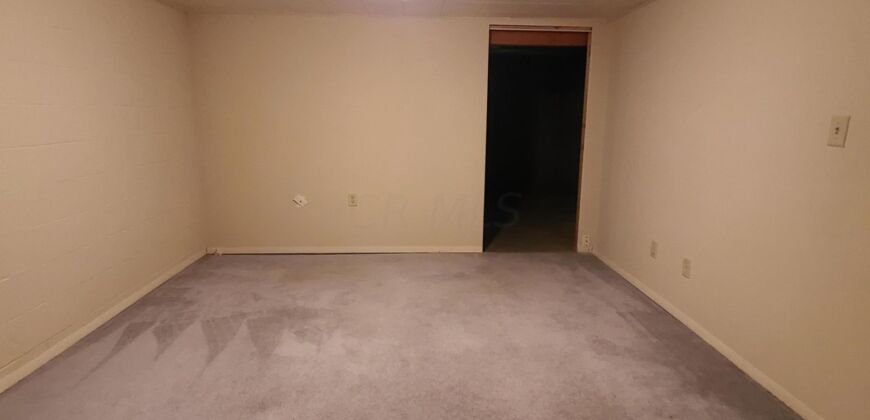 Spacious townhouse in Worthington City Schools!