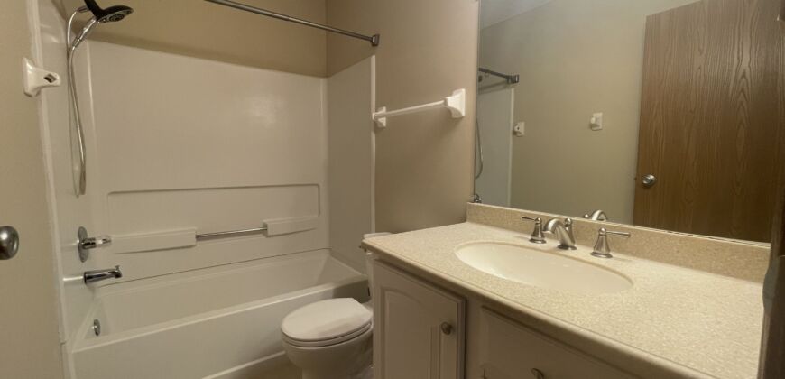 Condo off Bethel, Dublin Schools 2 bed, 2.5 bath
