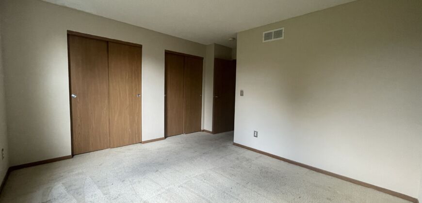 Condo off Bethel, Dublin Schools 2 bed, 2.5 bath