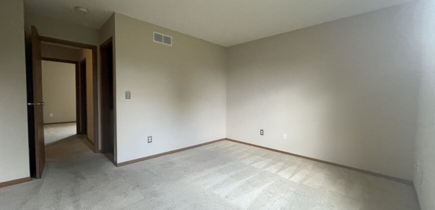 Condo off Bethel, Dublin Schools 2 bed, 2.5 bath