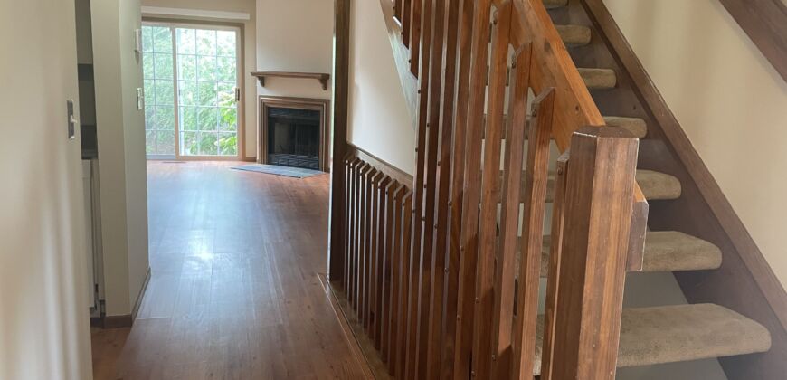 Condo off Bethel, Dublin Schools 2 bed, 2.5 bath