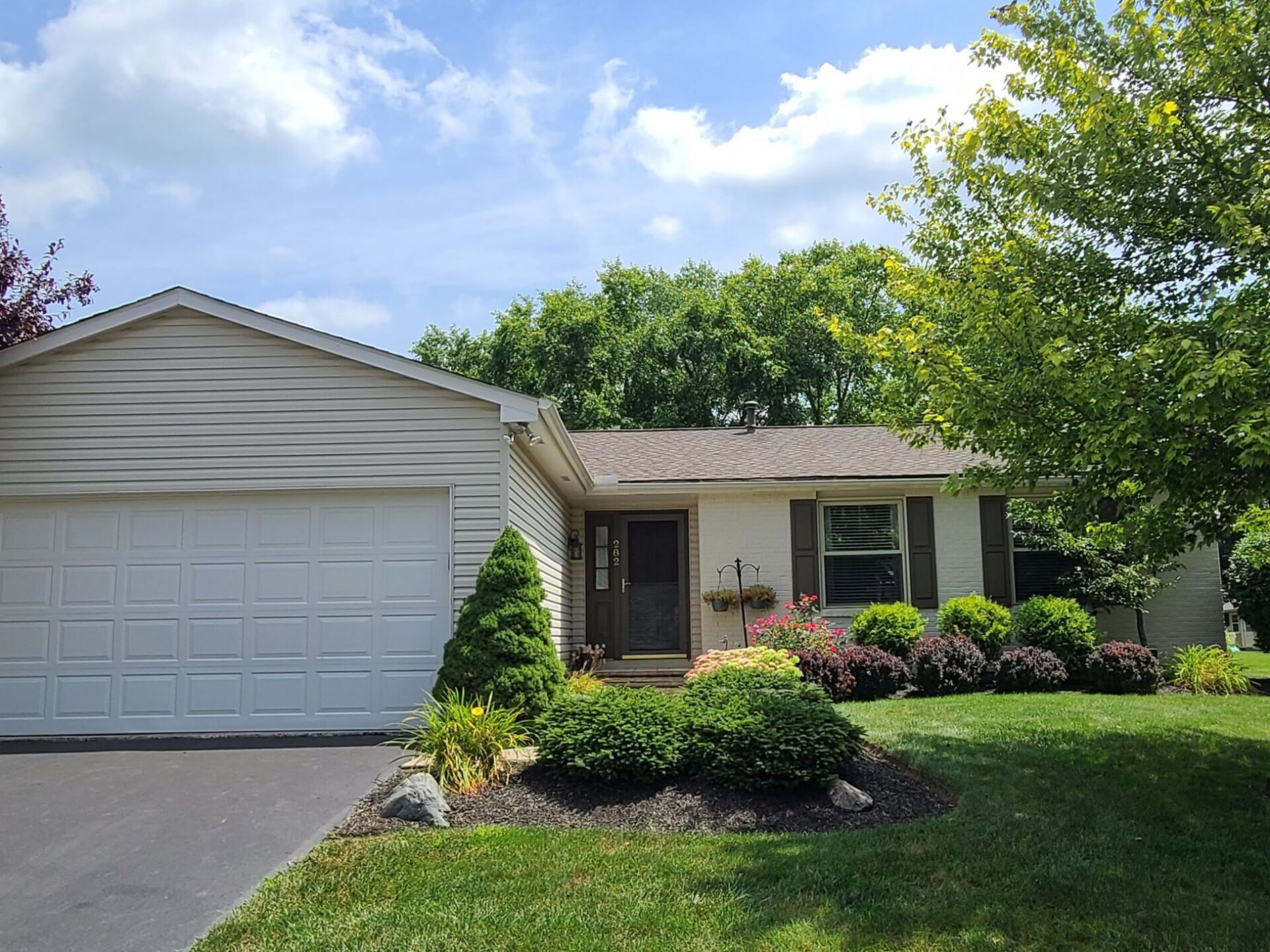 Desirable Spring Hollow Home!